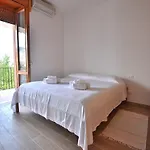 Residenza Candor With Pool Μαλτσεζίνε
