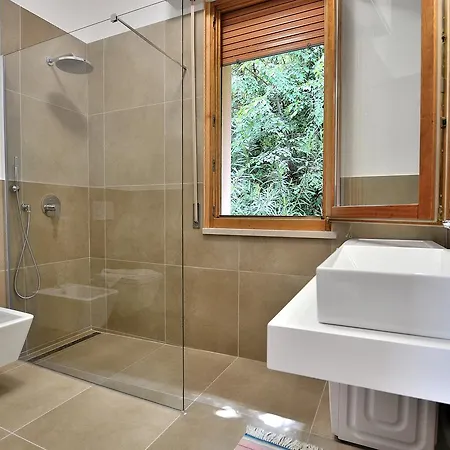 Apartment Residenza Candor With Pool Malcesine