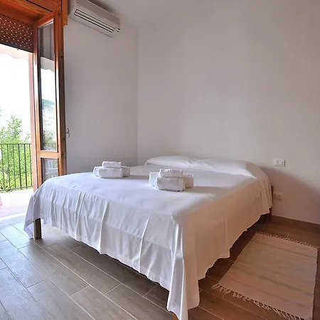 Residenza Candor With Pool Malcesine