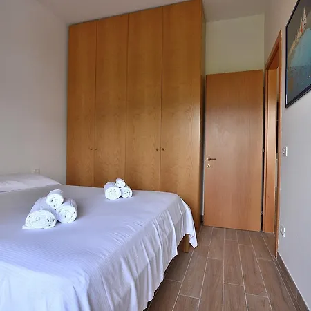 Residenza Candor With Pool Malcesine